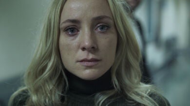 Laura pide a Xavier que mienta y se derrumba al descubrir que “el juez ha archivado el caso”