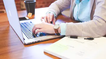 Los cursos están dirigidos apersonas mayores de 50 años en situación de desempleo. Los cursos están dirigidos apersonas mayores de 50 años en situación de desempleo.