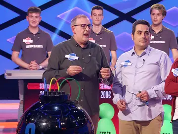 Preservativos con tomate, el efecto especial con el que Jesús deja flipando a Juanra Bonet Preservativos con tomate, el efecto especial con el que Jesús deja flipando a Juanra Bonet