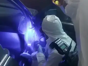 Así ha sido la inspección del coche de Ramón 'el Manitas', el detenido por la desaparición de Esther en Valladolid Así ha sido la inspección del coche de Ramón 'el Manitas', el detenido por la desaparición de Esther en Valladolid