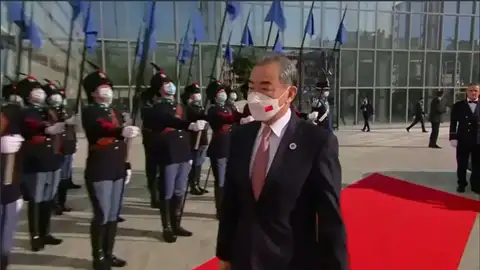 China asegura que hay que dejar la guerra fría China asegura que hay que dejar la guerra fría