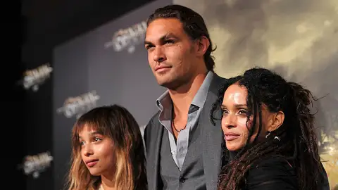 Zoe Kravitz, Jason Momoa y Lisa Bonet en 2011 Zoe Kravitz, Jason Momoa y Lisa Bonet en 2011