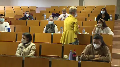 Sanidad descarta una repesca para los aspirantes al MIR que se contagien de coronavirus Sanidad descarta una repesca para los aspirantes al MIR que se contagien de coronavirus