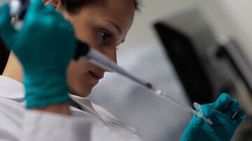 Moderna comienza con los ensayos en humanos de su vacuna contra el VIH