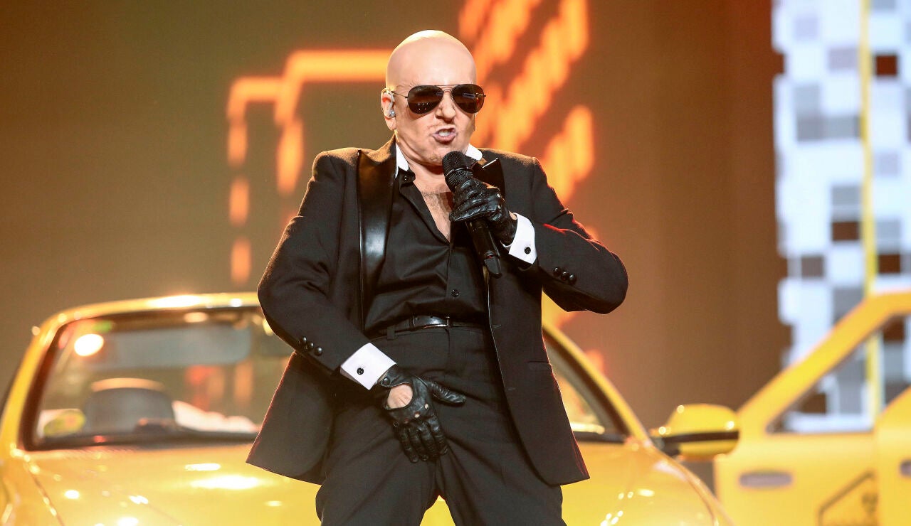 Loles León se sube a ‘El taxi’ de Pitbull