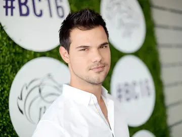 Taylor Lautner  Taylor Lautner