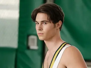 Elias Kacavas, Cal Jacobs joven en 'Euphoria' Elias Kacavas, Cal Jacobs joven en 'Euphoria'