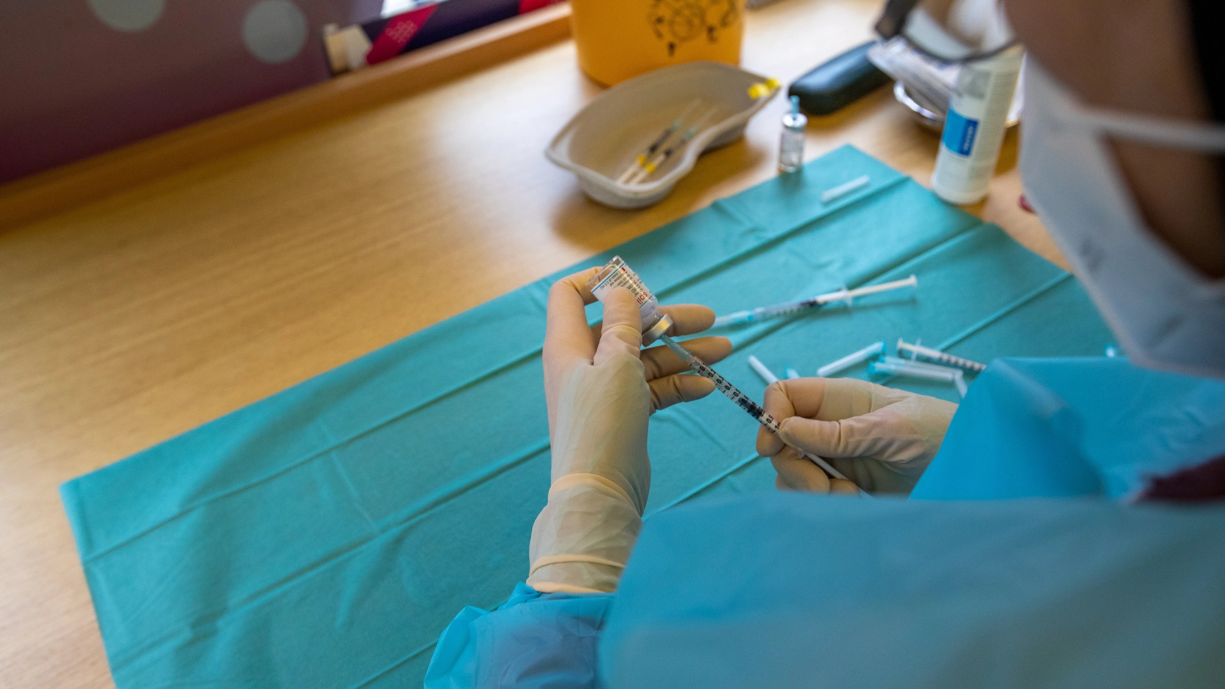 Un juzgado de Benidorm condena a Sanidad a indemnizar por la desprotección de los médicos en la primera ola Un juzgado de Benidorm condena a Sanidad a indemnizar por la desprotección de los médicos en la primera ola