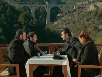 Demir y Yilmaz se unen para evitar que se descubra la verdad Demir y Yilmaz se unen para evitar que se descubra la verdad