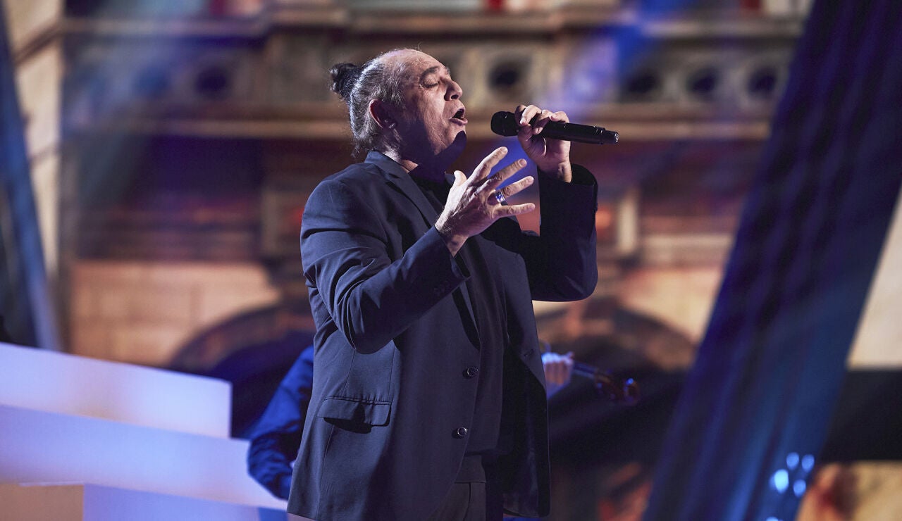 John Romero canta ‘You’ll never walk alone’ en la Gran Final de ‘La Voz Senior’