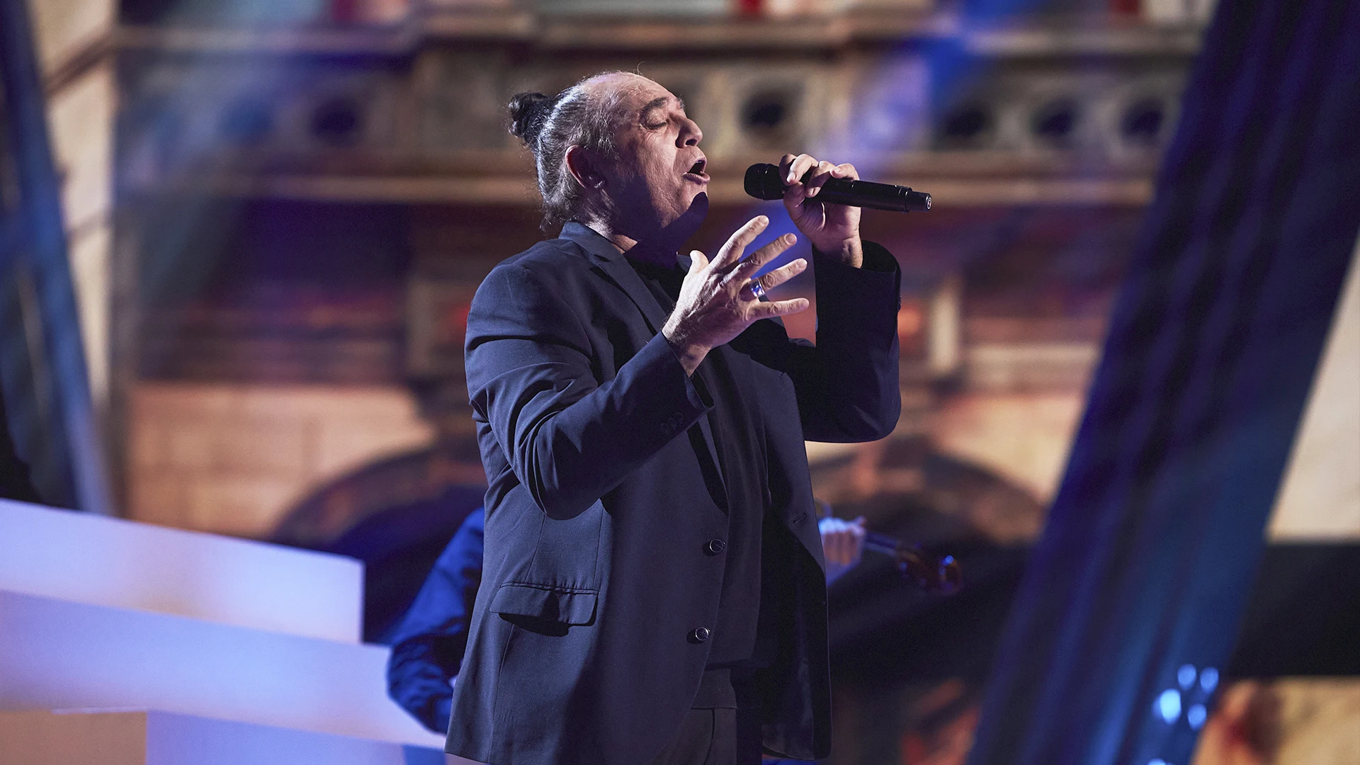 John Romero canta &lsquo;You&rsquo;ll never walk alone&rsquo; en la Gran Final de &lsquo;La Voz Senior&rsquo;
