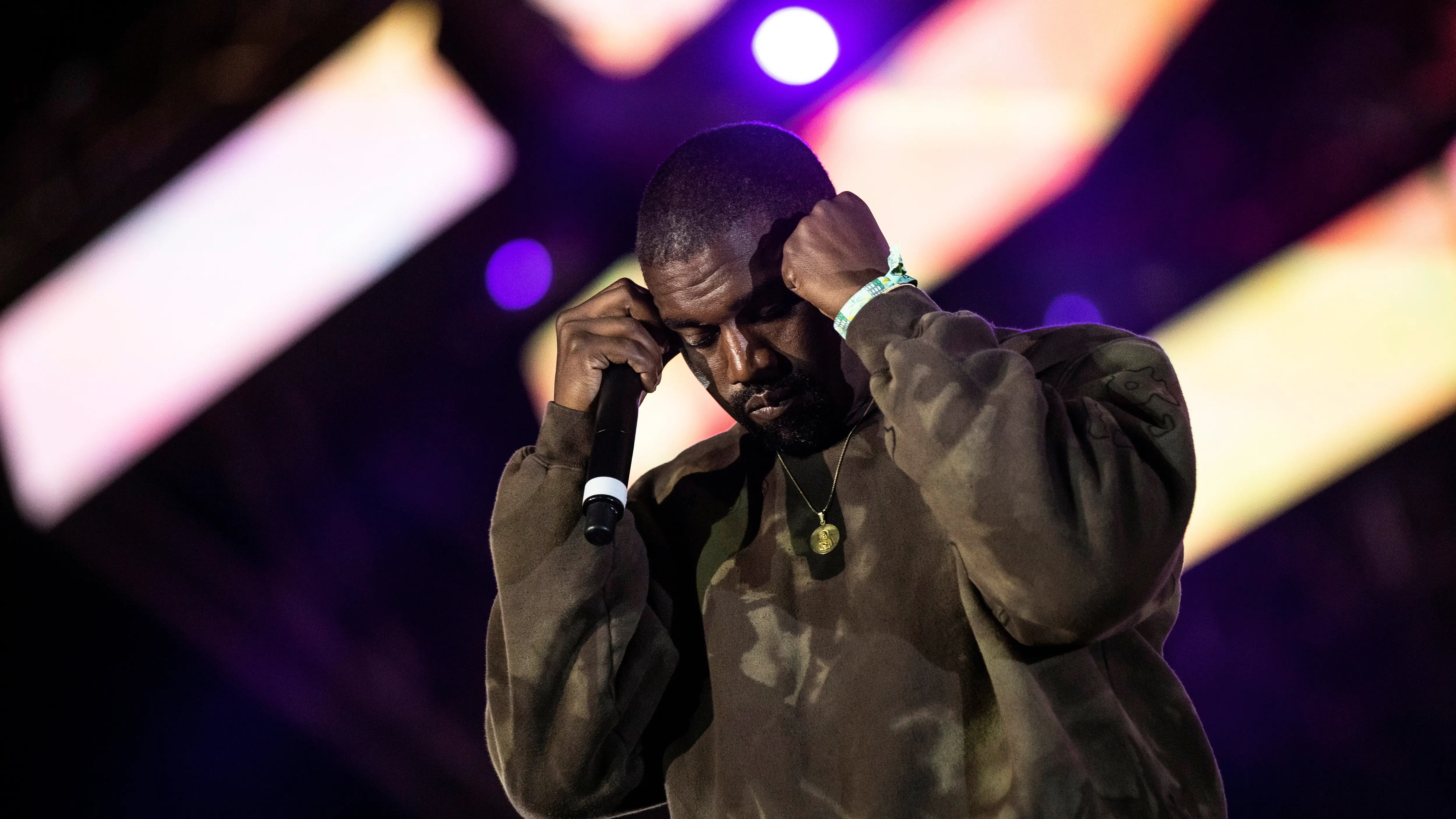 Fotografía de archivo del cantante Kanye West. Fotografía de archivo del cantante Kanye West.