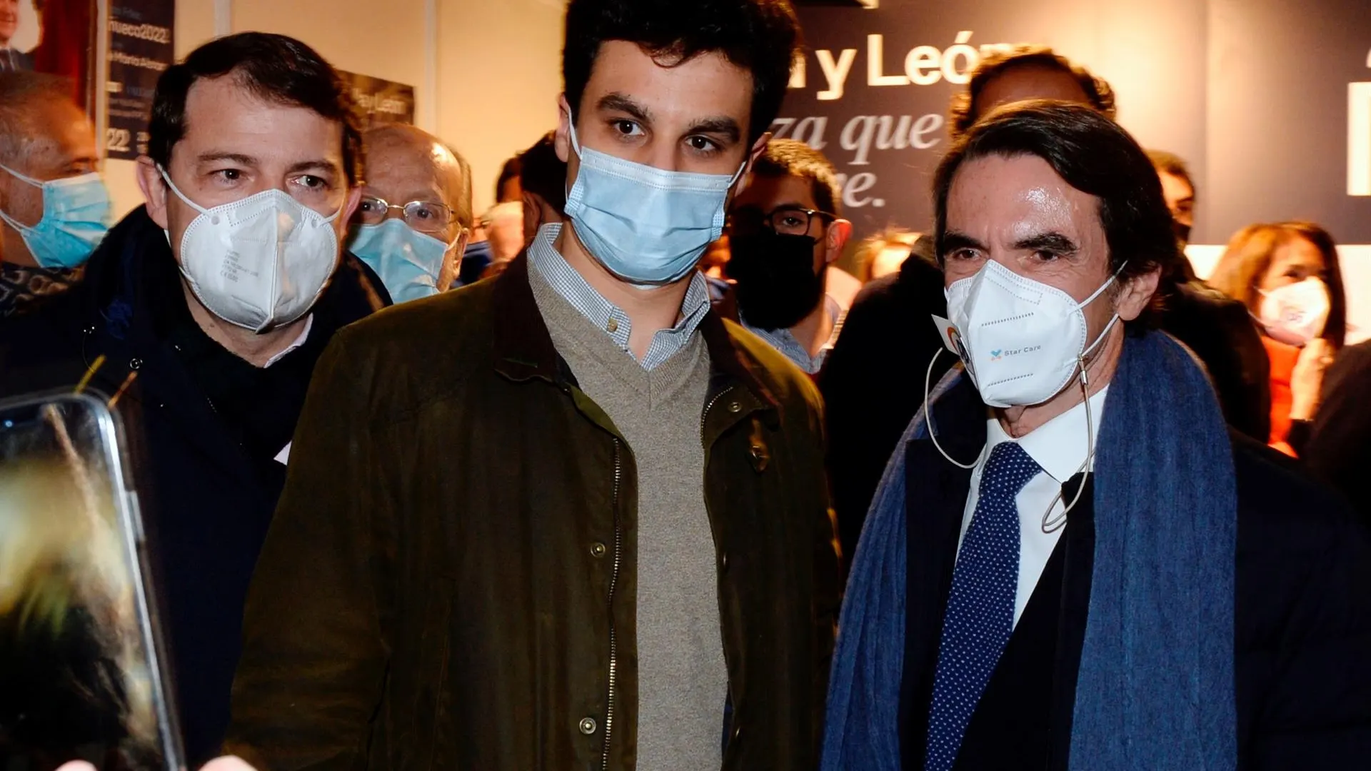 José María Aznar junto a Mañueco José María Aznar junto a Mañueco