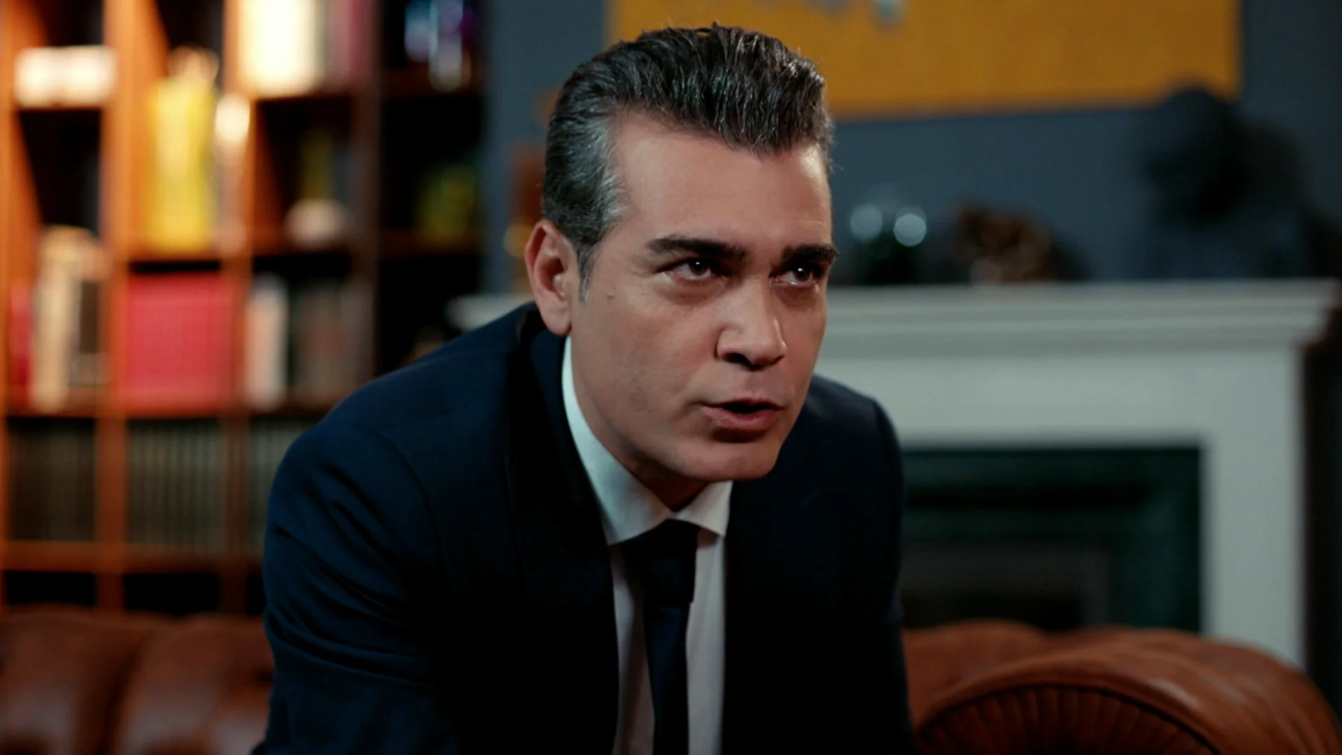 Volkan tiene una sincera conversación con Bahar.
