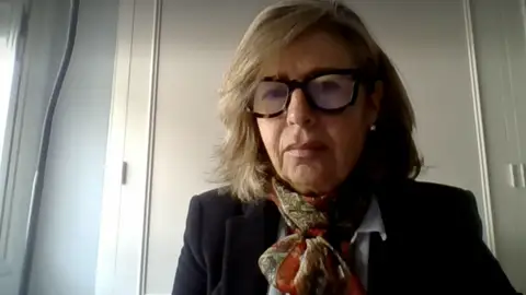 Ángeles Fernández, profesora de Farmacología de la Universidad de Sevilla Ángeles Fernández, profesora de Farmacología de la Universidad de Sevilla