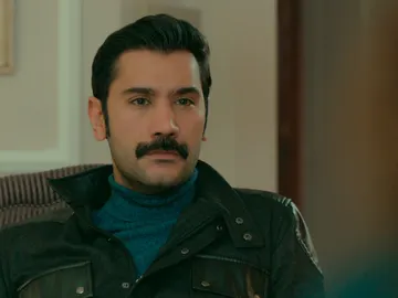 Demir y Yilmaz buscan a la hermana de Ecrüment en Estambul Demir y Yilmaz buscan a la hermana de Ecrüment en Estambul