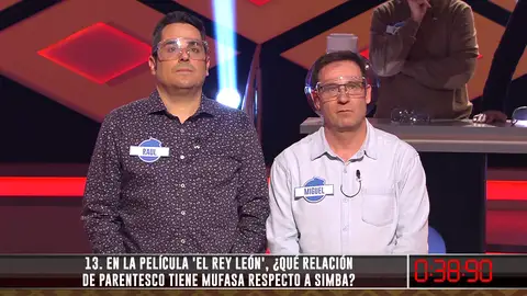 El estrepitoso error de ‘Sindulfos’… ¡con ‘El Rey León’!: Les deja sin el bote de 3.410.000 euros El estrepitoso error de ‘Sindulfos’… ¡con ‘El Rey León’!: Les deja sin el bote de 3.410.000 euros