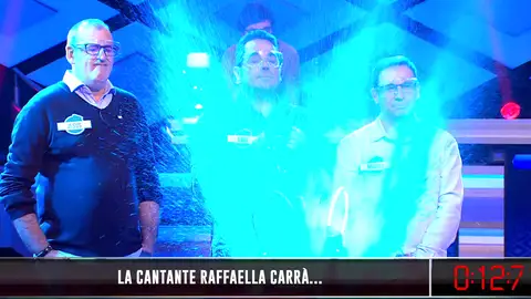 El presagio de Juanra Bonet sobre los ‘Sindulfos’ con Raffaella Carrà: “A ver si explótame, explota…” El presagio de Juanra Bonet sobre los ‘Sindulfos’ con Raffaella Carrà: “A ver si explótame, explota…”