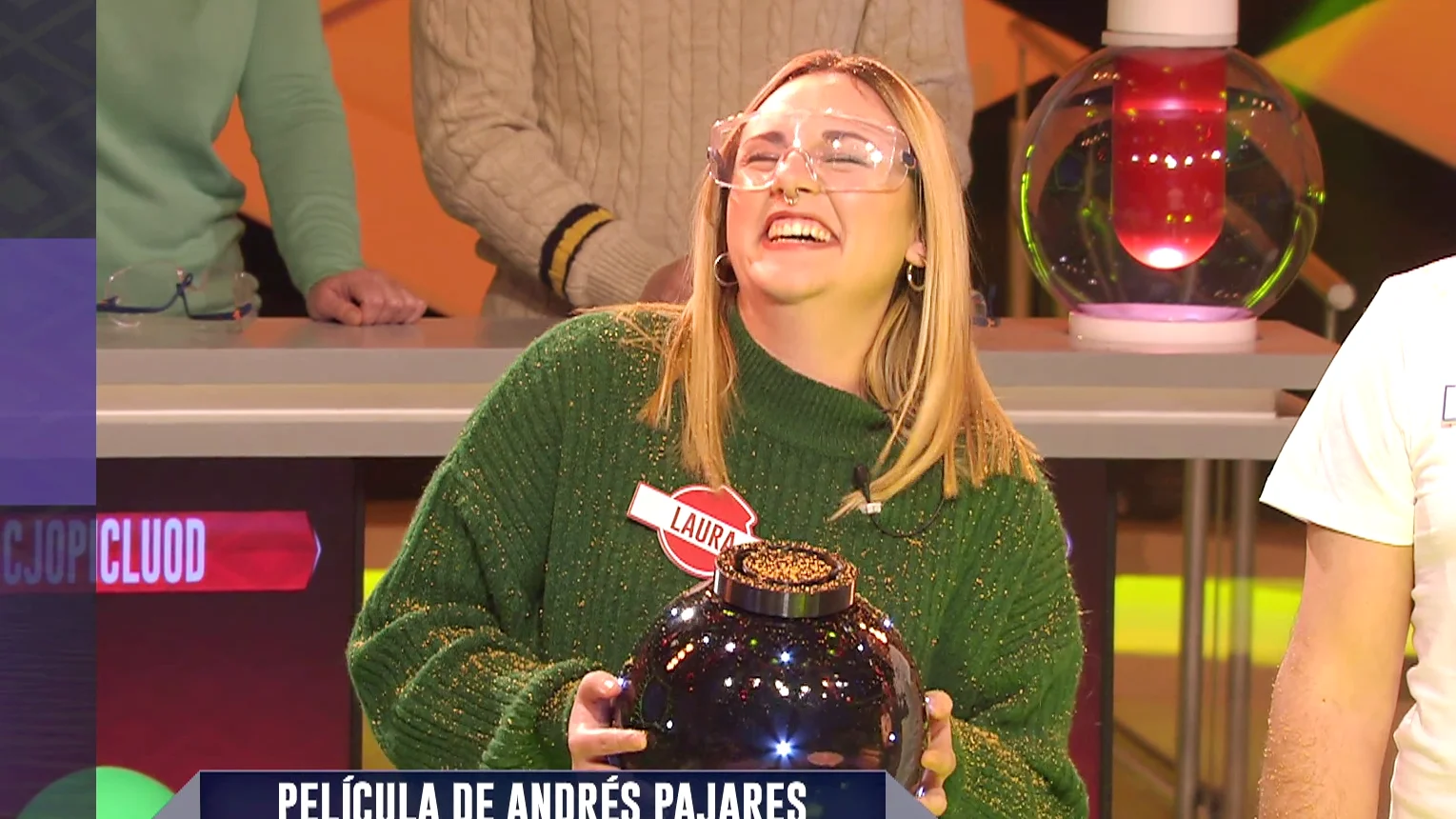El tremendo grito de una concursante al explotar la bomba caliente: “Uno de los sustos más bonitos que hemos visto” El tremendo grito de una concursante al explotar la bomba caliente: “Uno de los sustos más bonitos que hemos visto”