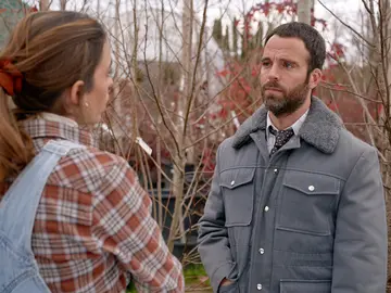 Coral le confiesa a Fran el lado más oscuro de su pasado Coral le confiesa a Fran el lado más oscuro de su pasado