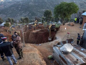 El operativo de rescate del niño de 5 años atrapado en un pozo