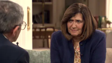: Carmen le confiesa a Quintero un secreto que podría cambiarlo todo : Carmen le confiesa a Quintero un secreto que podría cambiarlo todo
