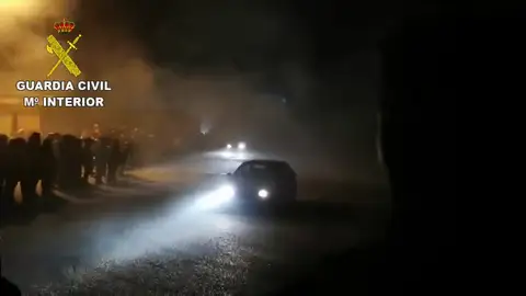 Multitudinaria carrera ilegal en Pontevedra Multitudinaria carrera ilegal en Pontevedra