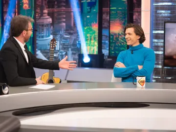 Pablo Motos revela a Tom Holland el mal trago de de Mark Wahlberg en su última visita Pablo Motos revela a Tom Holland el mal trago de de Mark Wahlberg en su última visita