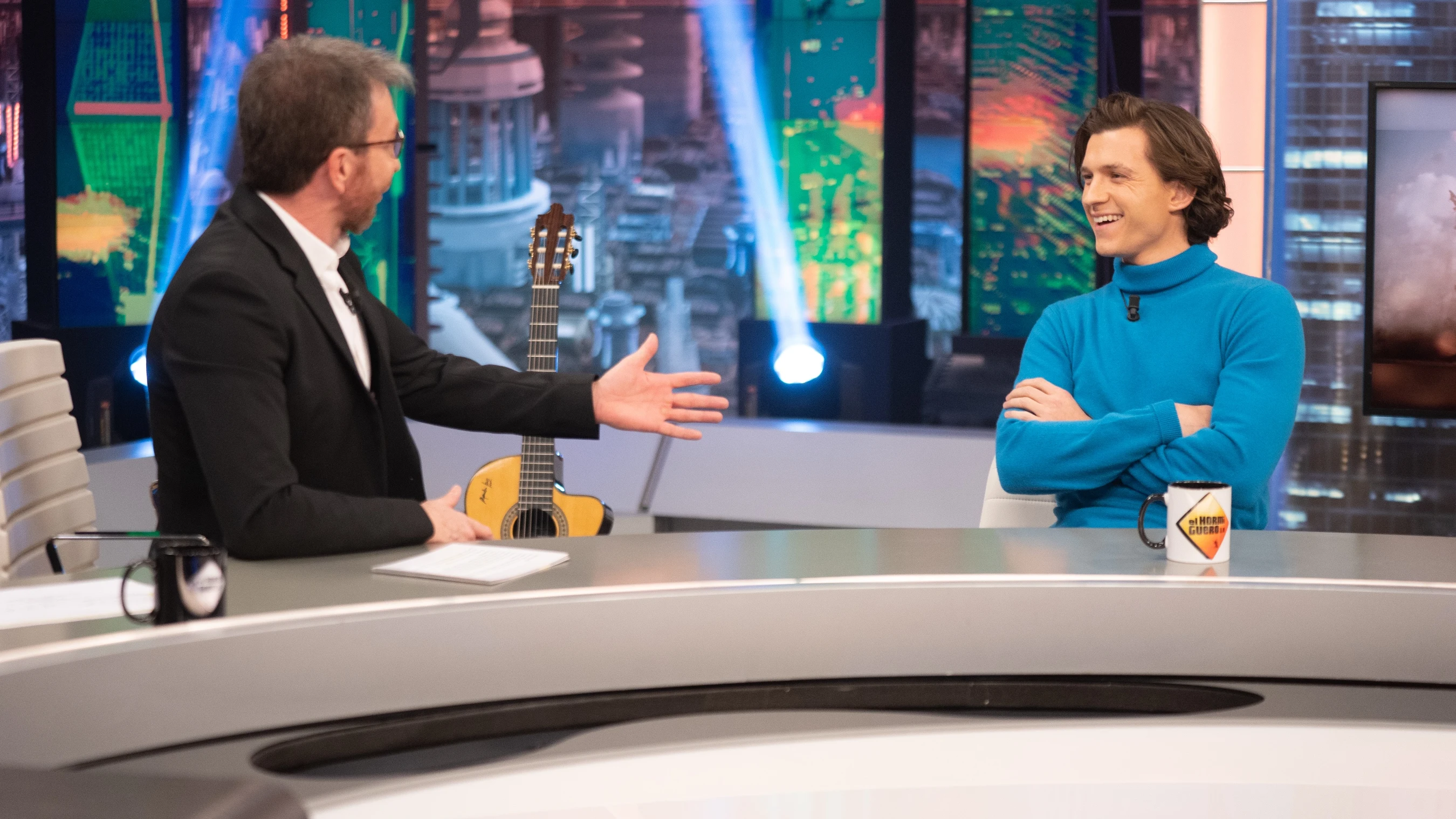 Pablo Motos revela a Tom Holland el mal trago de de Mark Wahlberg en su última visita 'El Hormiguero 3.0'