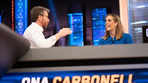 El vídeo inédito de Ona Carbonell mostrando cómo se lavan los ojos con chorros de agua El vídeo inédito de Ona Carbonell mostrando cómo se lavan los ojos con chorros de agua