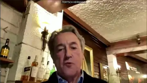 Hermann Tertsch en su intervención desde el restaurante Hermann Tertsch en su intervención desde el restaurante