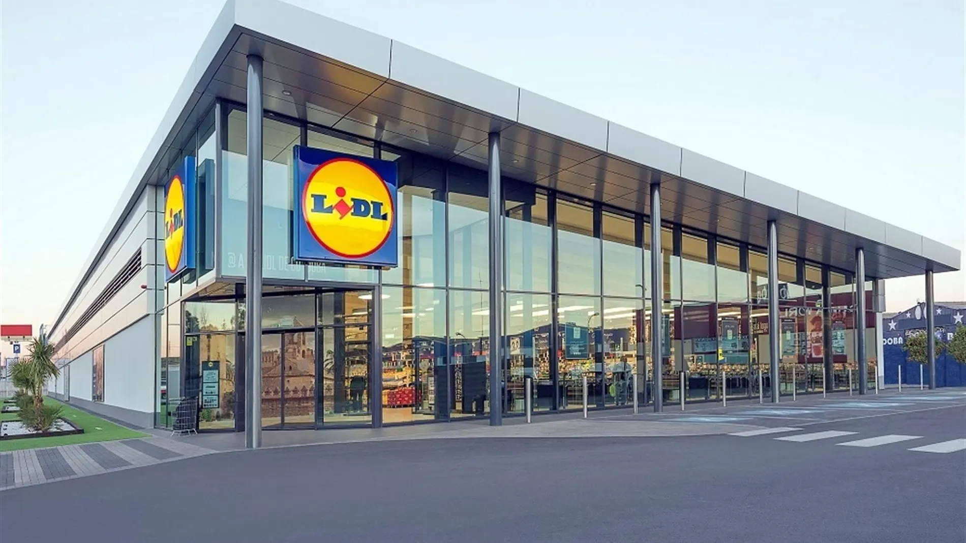Lidl anuncia 100 nuevas ofertas de empleo para la apertura 9 supermercados febrero