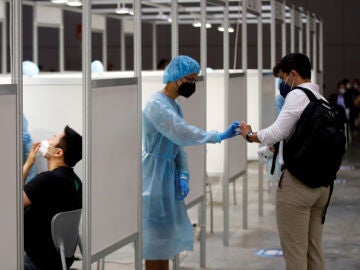 La sexta ola ya es la más larga de la pandemia con ómicron como protagonista