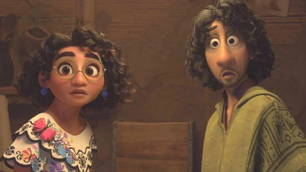 Mirabel y Bruno en 'Encanto' Mirabel y Bruno en 'Encanto'