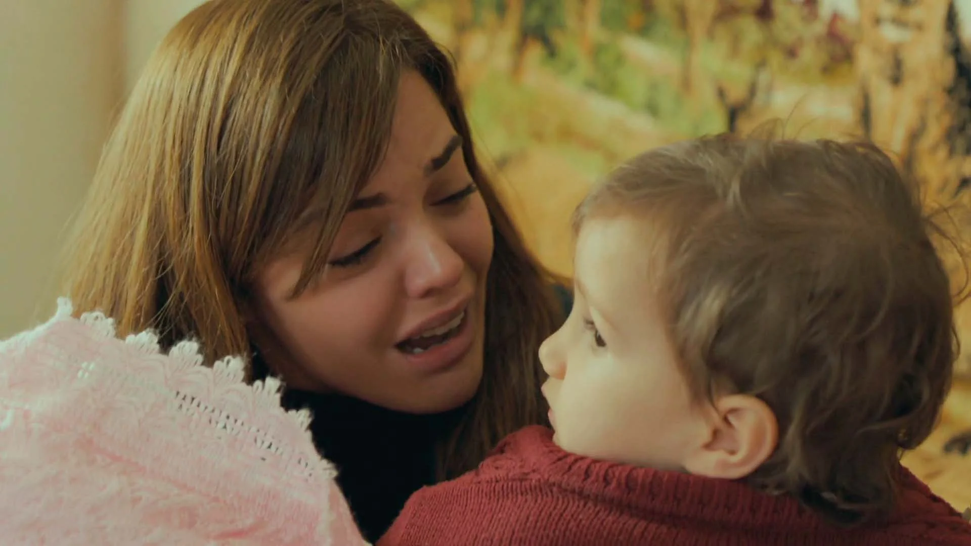 Hünkar sorprende a Züleyha con la visita de sus hijos