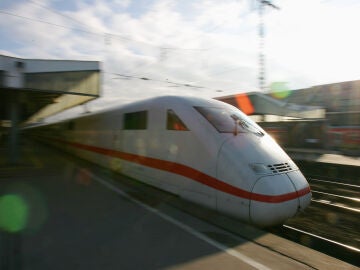 Organizan un evento de citas rápidas a bordo de un tren de alta velocidad entre Madrid y Barcelona
