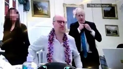 Boris Jonhson en una fiesta Boris Jonhson en una fiesta