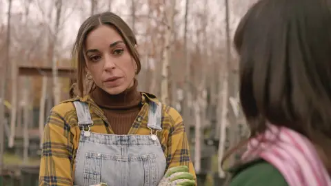 Coral comparte su dolor con Paloma: “Ver a mi madre es recordar que nunca me quiso” Coral comparte su dolor con Paloma: “Ver a mi madre es recordar que nunca me quiso”