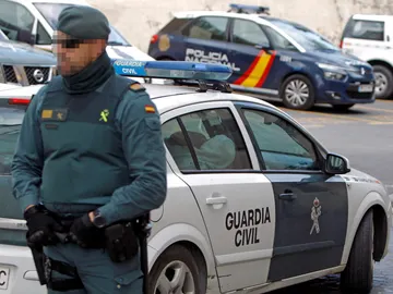 Imagen de archivo de un agente de la Guardia Civil Imagen de archivo de un agente de la Guardia Civil