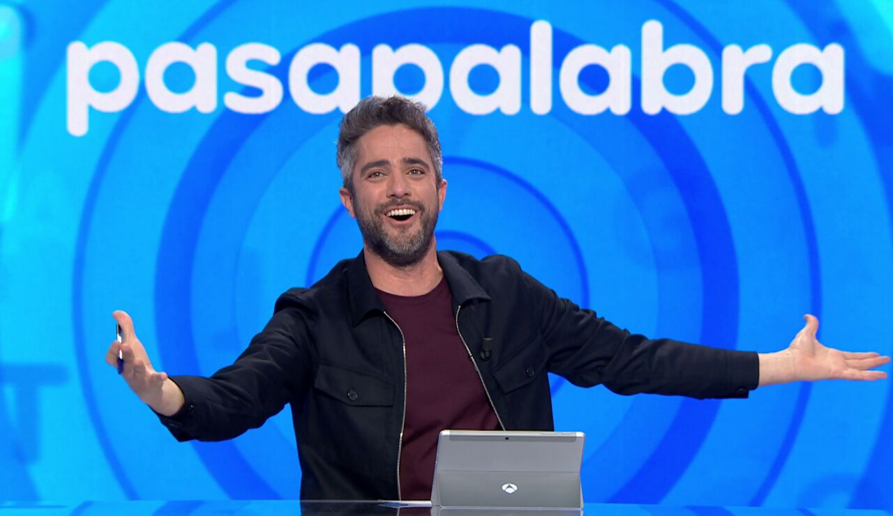El despiste que perseguirá a Roberto Leal y que intenta justificar por quedarse “embelesado”