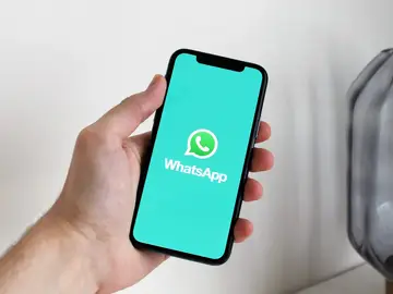 WhatsApp WhatsApp