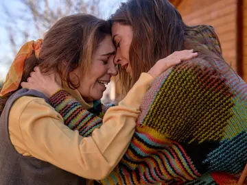 Coral le recuerda a su madre el motivo por el que se alejó de ella: “Me diste la espalda cuando más te necesitaba” Coral le recuerda a su madre el motivo por el que se alejó de ella: “Me diste la espalda cuando más te necesitaba”