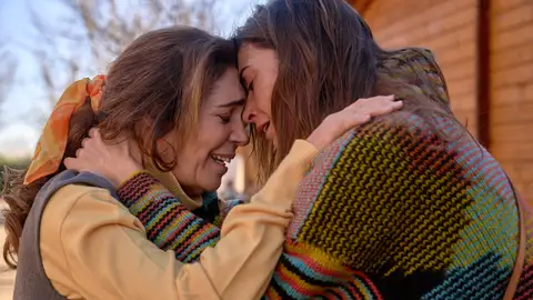 Coral le recuerda a su madre el motivo por el que se alejó de ella: “Me diste la espalda cuando más te necesitaba” Coral le recuerda a su madre el motivo por el que se alejó de ella: “Me diste la espalda cuando más te necesitaba”