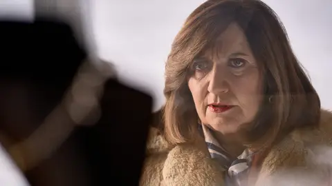 Avance semanal 'Amar es para siempre': Las amenazas de Uriarte empujan a Carmen a cometer una ilegalidad Avance semanal 'Amar es para siempre': Las amenazas de Uriarte empujan a Carmen a cometer una ilegalidad