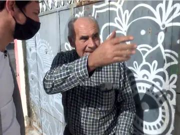 Vive con el cadáver de su padre. Vive con el cadáver de su padre.