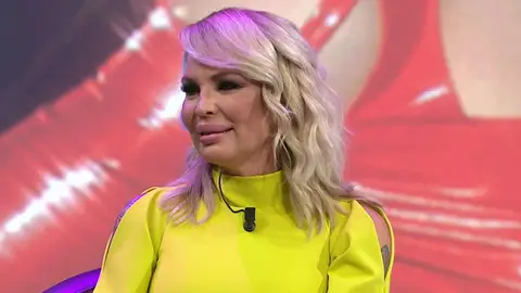 Isabel Torres en la rueda de prensa de 'Veneno' Isabel Torres en la rueda de prensa de 'Veneno'