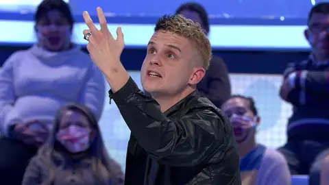 Duelo de rap e improvisación entre Arkano y Roberto Leal: ¿Quién ganará esta pelea de gallos? Duelo de rap e improvisación entre Arkano y Roberto Leal: ¿Quién ganará esta pelea de gallos?