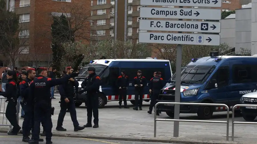 Condenan a un mosso d'Esquadra por inventarse multas de tr&aacute;fico contra compa&ntilde;eros de trabajo de su madre