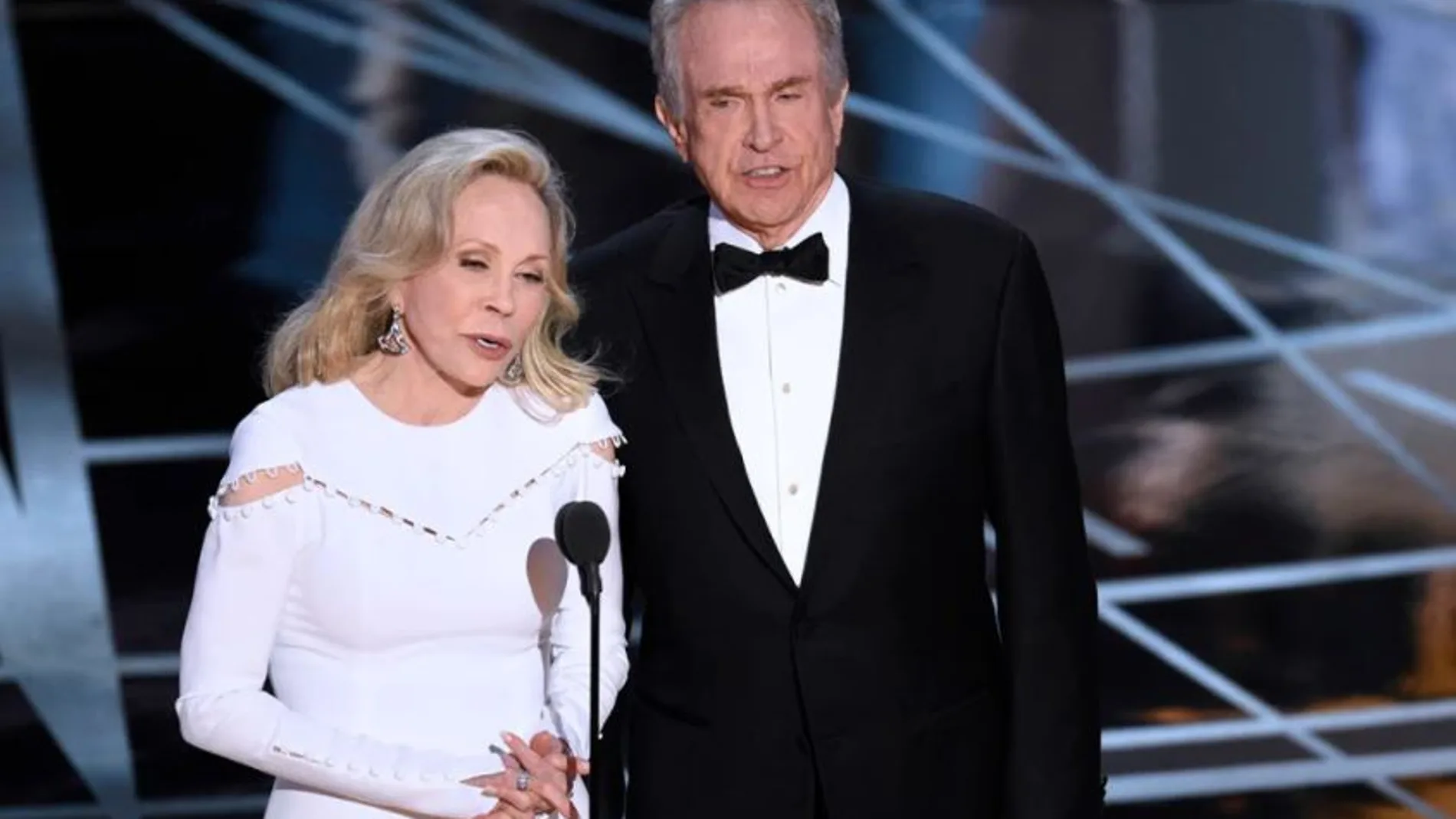 Efemérides de hoy 26 de febrero de 2022: Error histórico en los Premios Oscar Efemérides de hoy 26 de febrero de 2022: Error histórico en los Premios Oscar