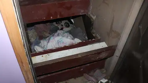 Parte del habitáculo en el que vivía la pequeña Parte del habitáculo en el que vivía la pequeña